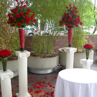 RF0919-Red Traditional Romantic Tall Centerpiece