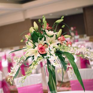RF1011-Pink and White Classy Romantic Tall Centerpiece