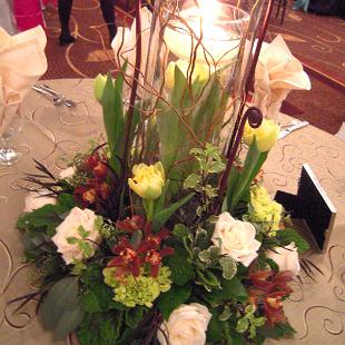 RF1027-Green, Ivory, and Brown Woodland Natural Centerpiece