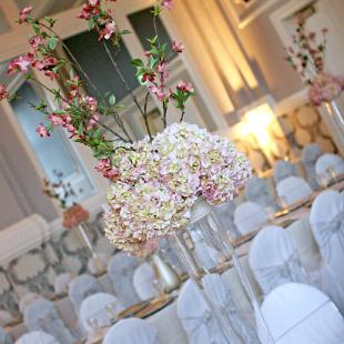 RF1059-Soft Pink Simple Romatic Tall Centerpiece with Pearl Accent