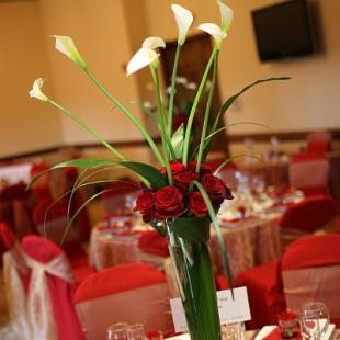 RF1268-Stunning Red and White Weding Centerpiece