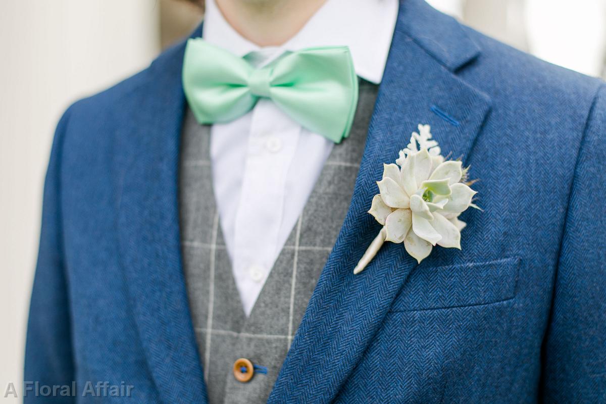 BF0827- Succulent Boutonniere