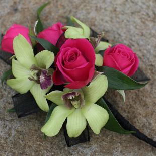 BF0477-Green and Pink Corsage