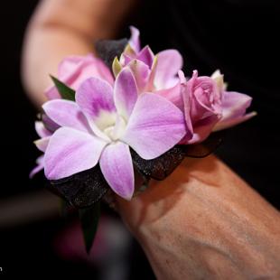 BF0481-Mothers Wrist Corsage