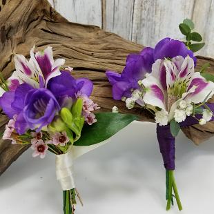 BF0754-Purple Freesia and Alstromeria Boutonniere