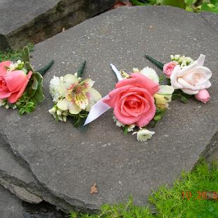 BF0128-Peach and Coral Corsages