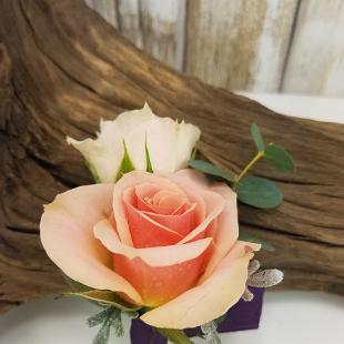 BF0756-Peach Spray Rose Boutonniere