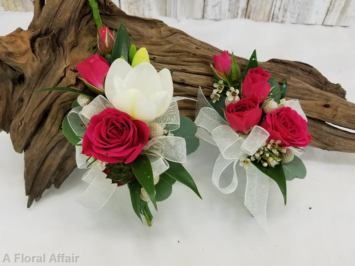 BF0752-Freesia and Rose Corsage
