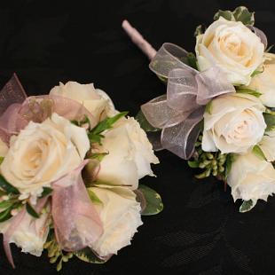 BF0559-Traditional Corsages Blush and Ivory