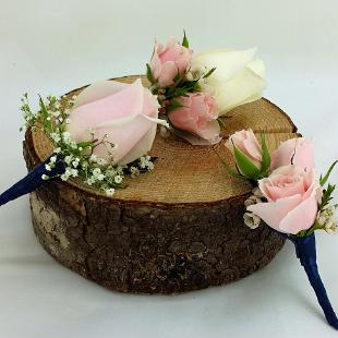 BF0683-Pink and White Boutonnieres