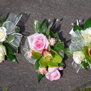 BF0331-Kiwi Green Pink and White Corsages