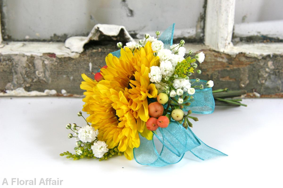 BF0611-Sunflower and Baby's Breath Corsage