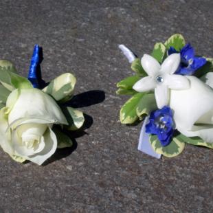 BF0340-Horizon Blue and White Boutonnieres