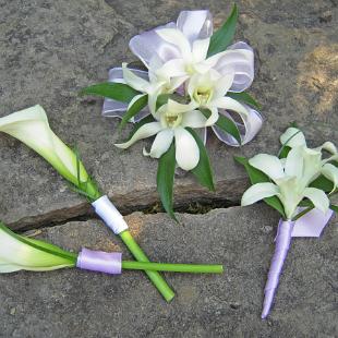 BF0439-White Boutonnieres and Corsage