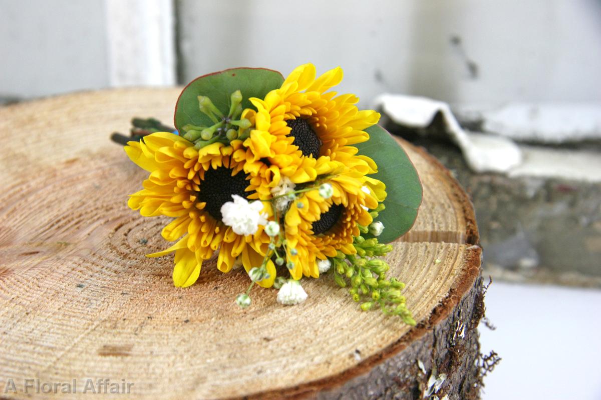 BF0607-Sunflower and Baby's Breath Boutonniere