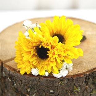 BF0606-Summer Yellow Boutonniere
